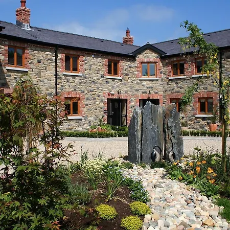 Decoy Country Navan