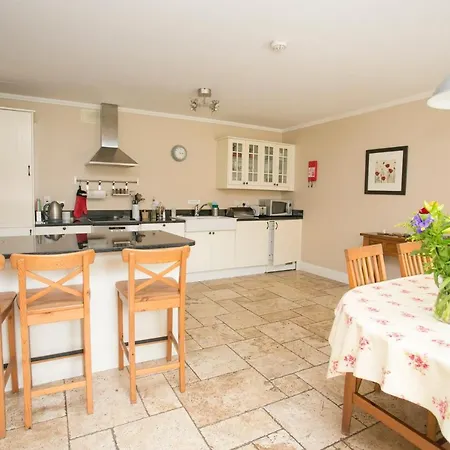 منزل ريفي Decoy Country *