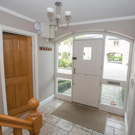 Decoy Country نافان